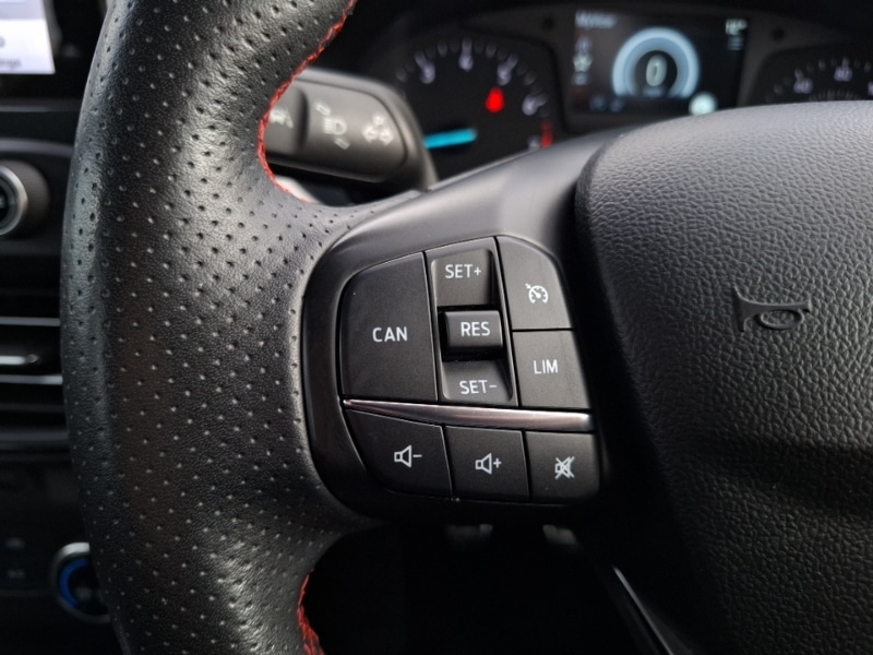 Used Ford Focus 2020 for sale - 76920383: Photo 17