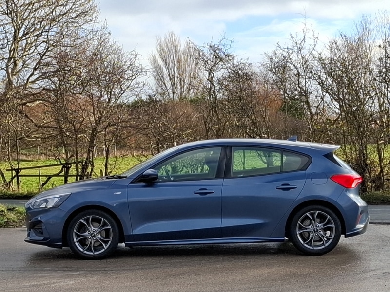 Used Ford Focus 2020 for sale - 76920383: Photo 4