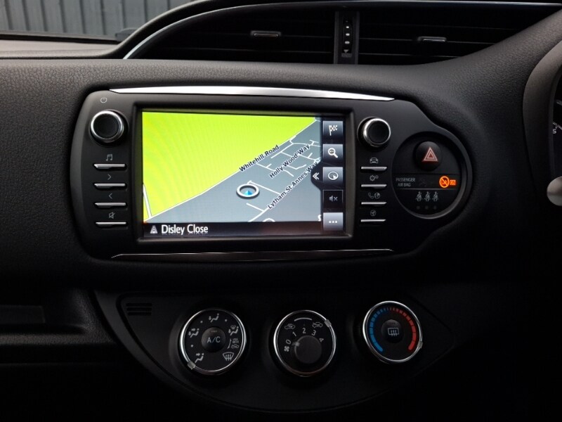 Used Toyota Yaris 2020 for sale - 77563039: Photo 11