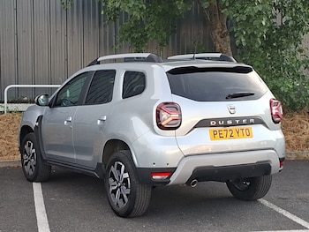 Used Dacia Duster 2022 for sale - 79534630: Photo