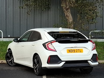 Used Honda Civic 2019 for sale - 76414846: Photo