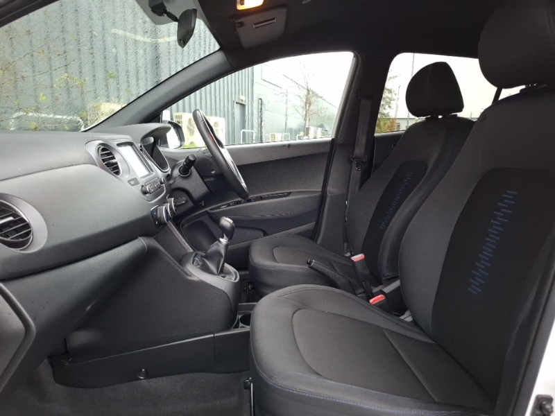 Used Hyundai i10 2018 for sale - 76928496: Photo 5