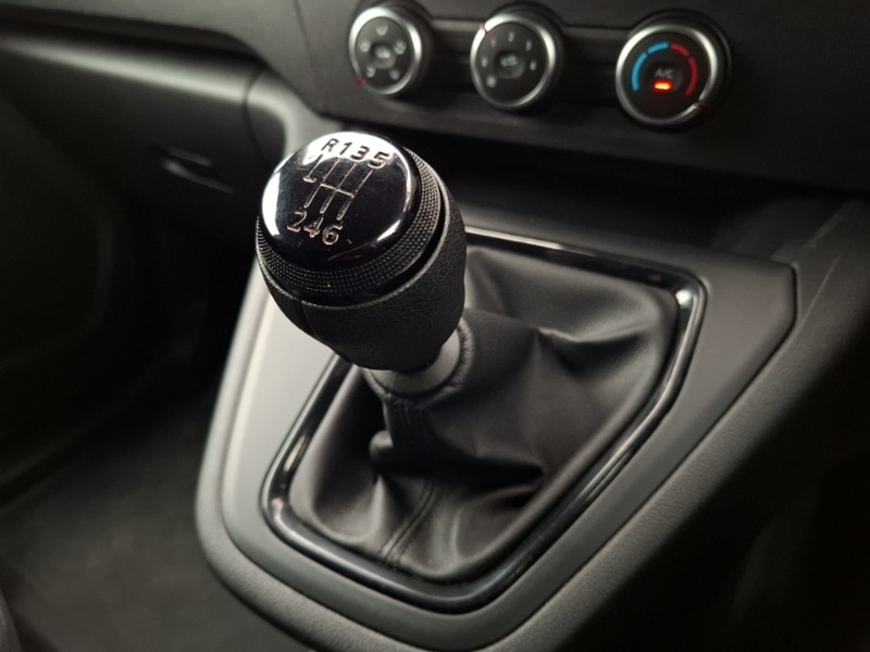 Used Renault Kangoo 2024 for sale - 77343182: Photo 14