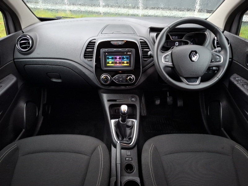 Used Renault Captur 2019 for sale - 77518239: Photo 2