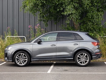 Used Audi Q3 2023 for sale - 79139385: Photo