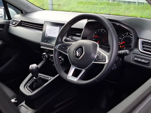 Used Renault Clio 2021 for sale - 76183597: Photo 12