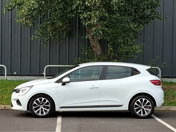 Used Renault Clio 2021 for sale - 76183597: Photo 4
