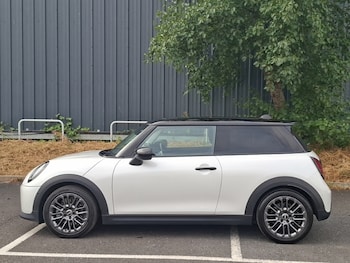 Used MINI Cooper 2024 for sale - 79549758: Photo