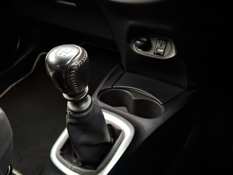 Used Toyota Yaris 2020 for sale - 77397652: Photo 14