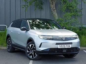 2025 - 1.2 Hybrid [136] Ultimate 5dr e-DCT6 [Pan Roof]