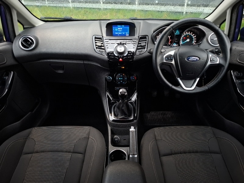 Used Ford Fiesta 2017 for sale - 77816477: Photo 2