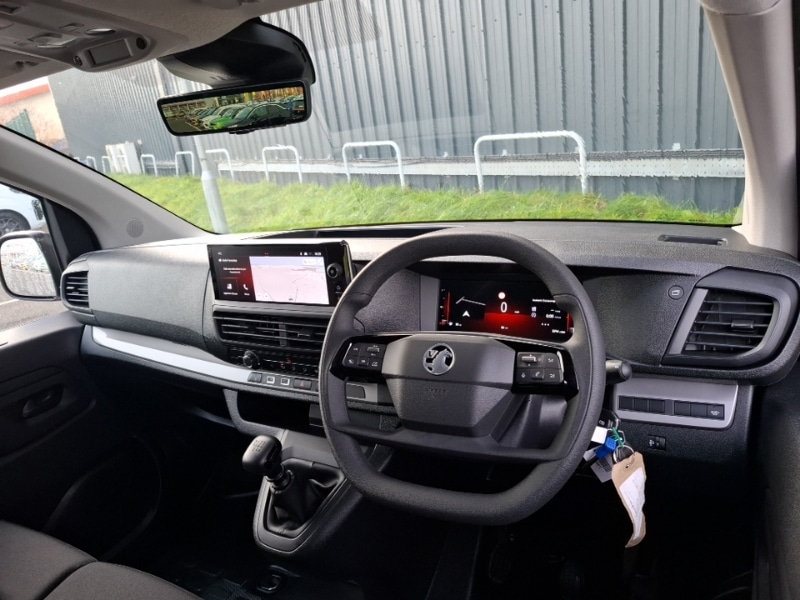 Used Vauxhall Vivaro 2024 for sale - 76708230: Photo 2