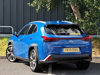 Used Lexus UX 2019 for sale - 77596116: Photo