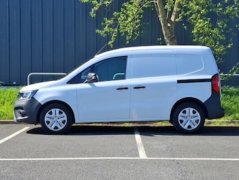 Used Renault Kangoo 2024 for sale - 78360893: Photo