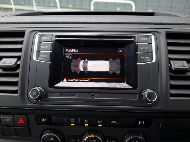 Used Volkswagen Transporter Shuttle 2017 for sale - 77141756: Photo 10