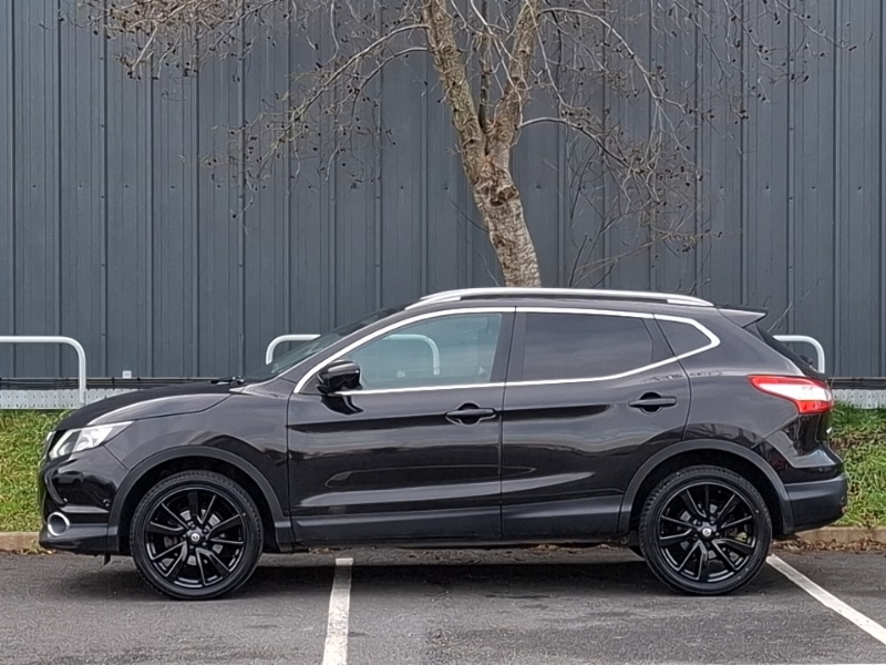 Used Nissan Qashqai 2017 for sale - 77398927: Photo 4