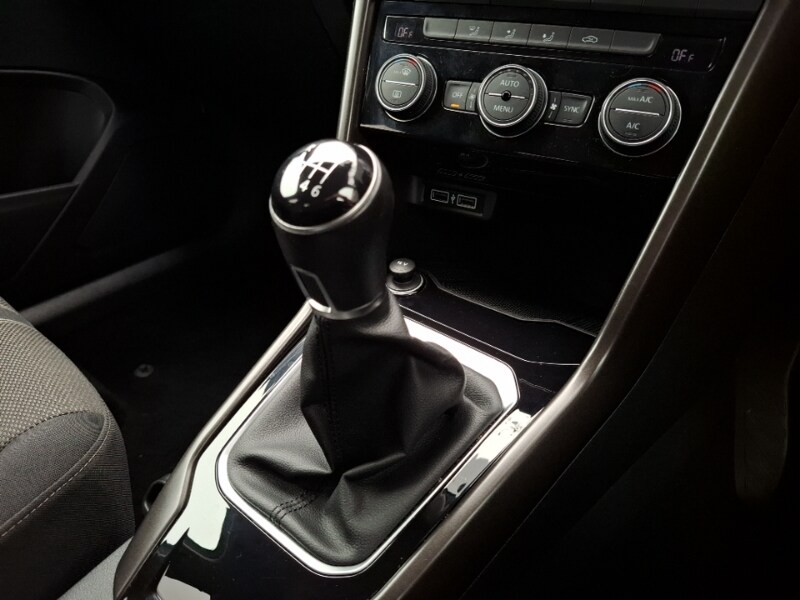 Used Volkswagen T-Roc 2019 for sale - 77682411: Photo 14