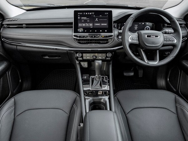 Used Jeep Compass 2025 for sale - 76150972: Photo 2