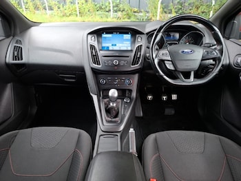 Used Ford Focus 2016 for sale - 75506003: Photo