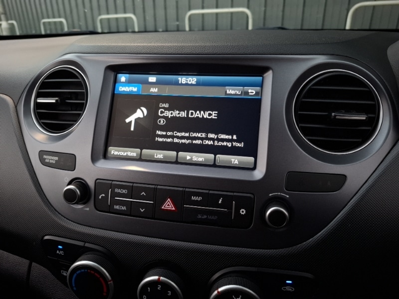 Used Hyundai i10 2018 for sale - 76537183: Photo 11