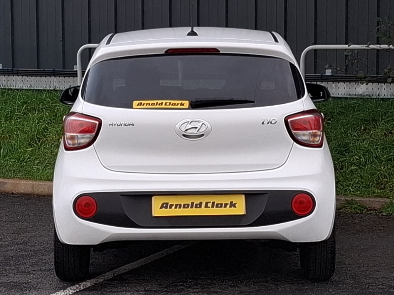 Used Hyundai i10 2018 for sale - 76537183: Photo 16