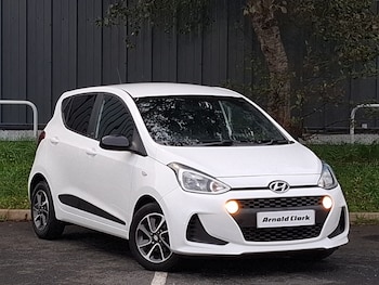 Used Hyundai i10 2018 for sale - 76537183: Photo