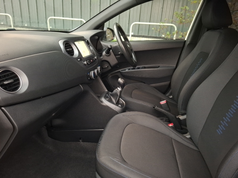 Used Hyundai i10 2018 for sale - 76537183: Photo 5