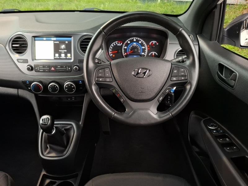 Used Hyundai i10 2018 for sale - 76537183: Photo 7