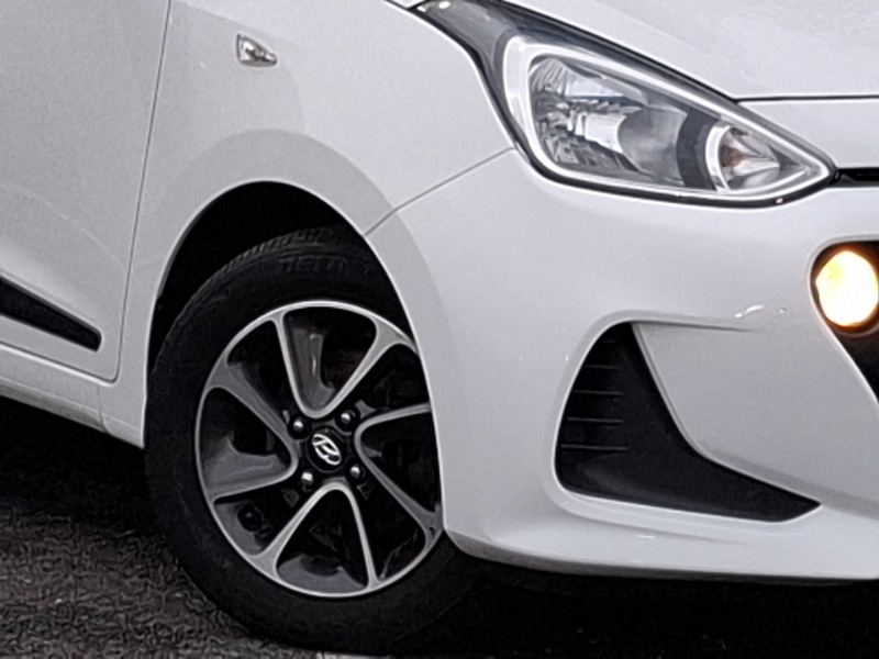 Used Hyundai i10 2018 for sale - 76537183: Photo 9