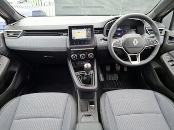 Used Renault Clio 2025 for sale - 79610552: Photo