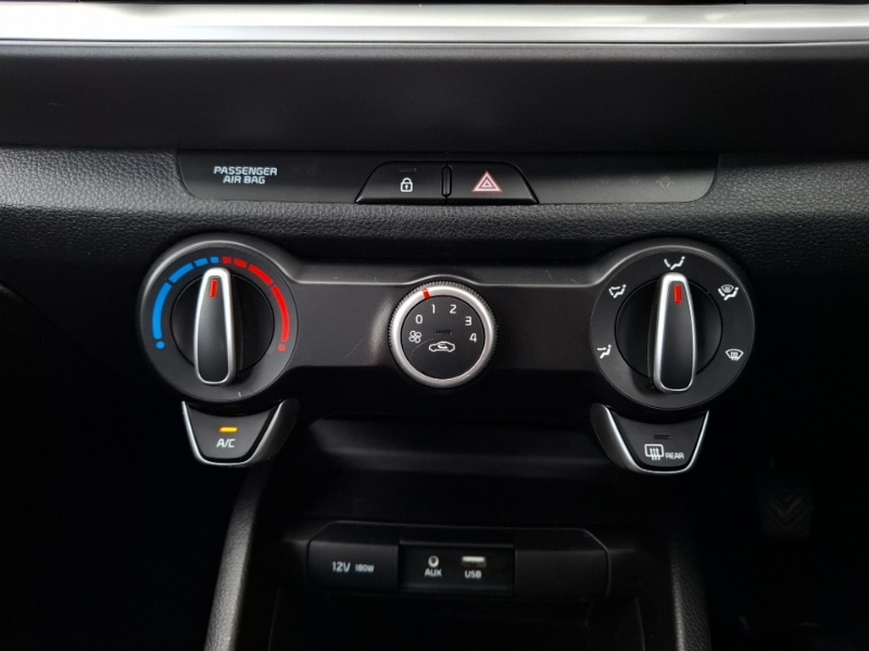 Used Kia Stonic 2018 for sale - 76403699: Photo 10