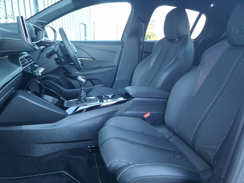 Used Peugeot 208 2024 for sale - 76699800: Photo 5