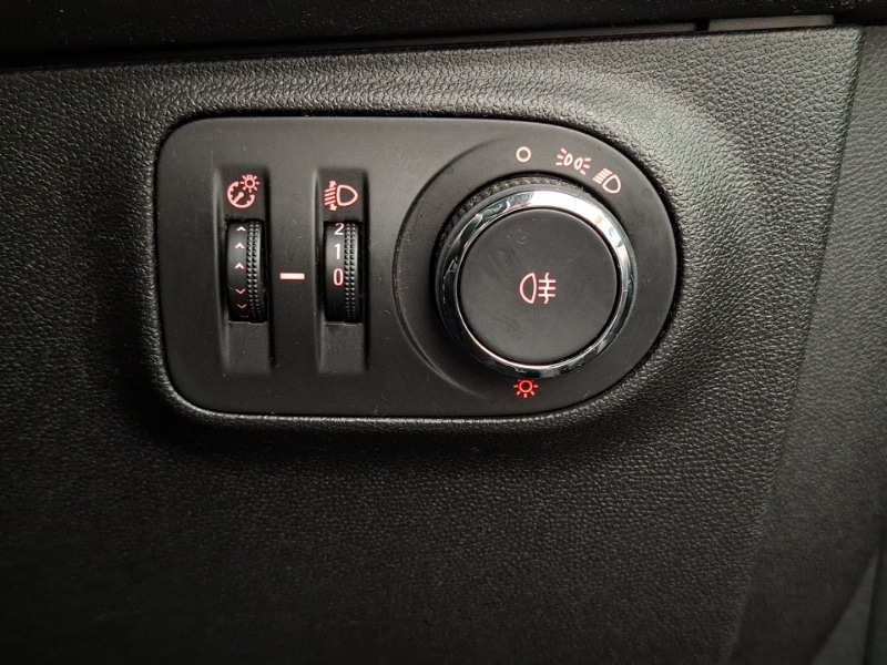 Used Vauxhall ADAM 2018 for sale - 77299564: Photo 16