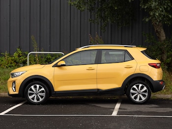 Used Kia Stonic 2023 for sale - 75745592: Photo