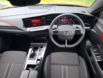 Used Vauxhall Astra 2022 for sale - 76282031: Photo