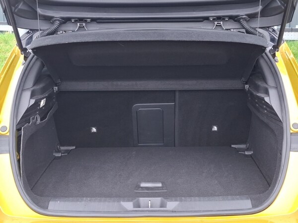 Used Vauxhall Astra 2022 for sale - 76282031: Photo 8