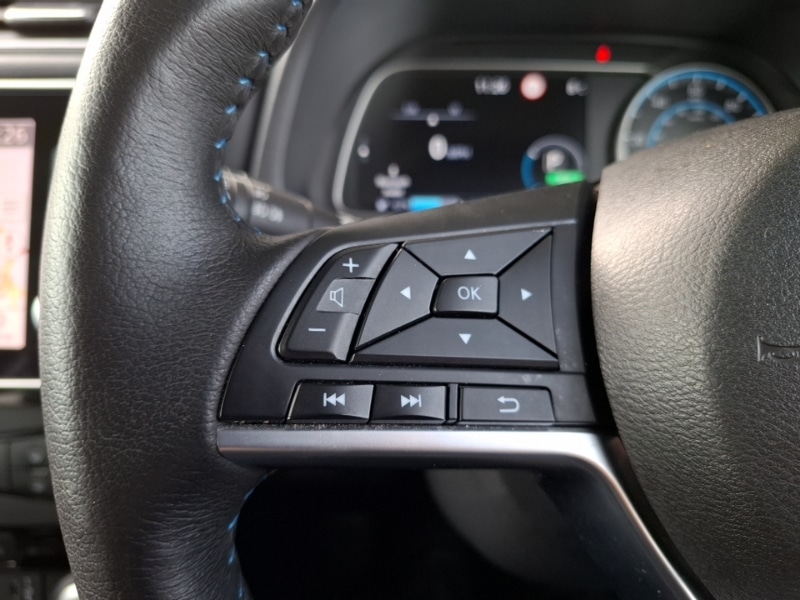 Used Nissan Leaf 2022 for sale - 77012494: Photo 17