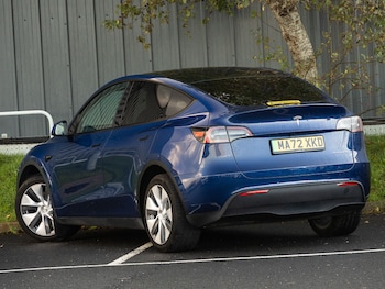 Used Tesla Model Y 2022 for sale - 76628772: Photo