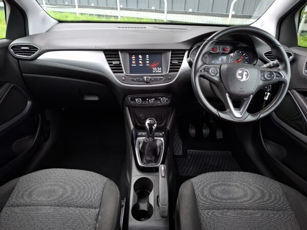 Used Vauxhall Crossland X 2018 for sale - 76233330: Photo 2