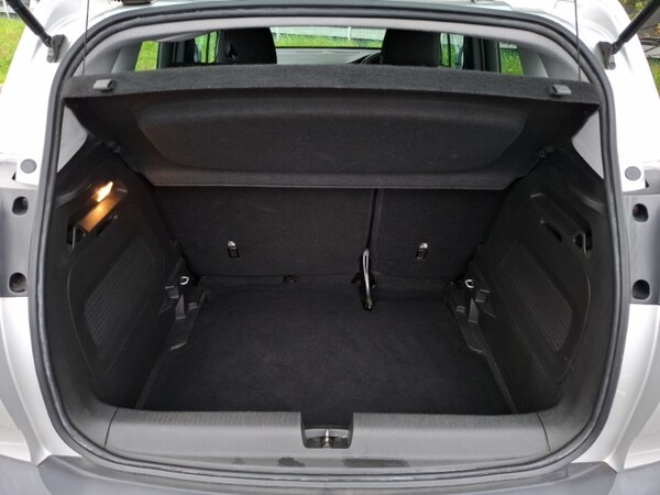 Used Vauxhall Crossland X 2018 for sale - 76233330: Photo 8