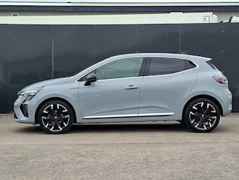 Used Renault Clio 2025 for sale - 79610596: Photo