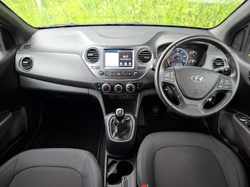 Used Hyundai i10 2018 for sale - 78827307: Photo