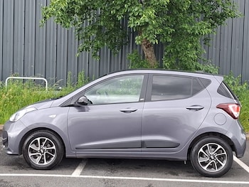 Used Hyundai i10 2018 for sale - 78827307: Photo