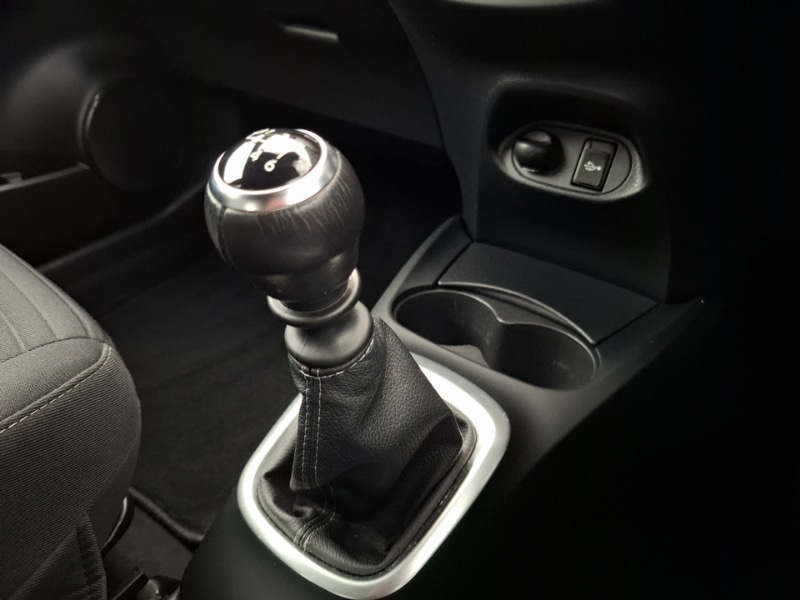 Used Toyota Yaris 2018 for sale - 77333616: Photo 14