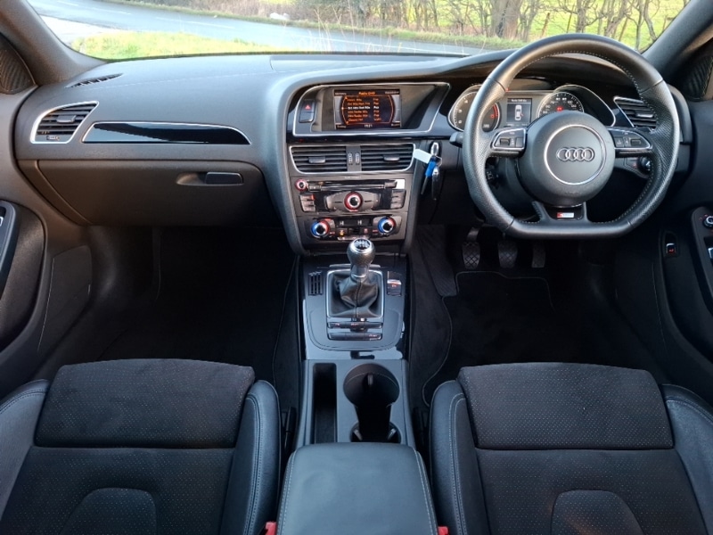 Used Audi A4 2014 for sale - 77197979: Photo 2