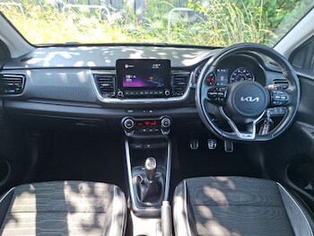 Used Kia Stonic 2022 for sale - 79382883: Photo