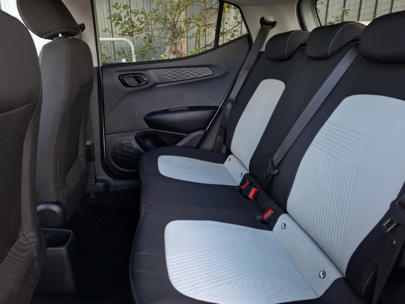 Used Hyundai i10 2021 for sale - 76408015: Photo 6