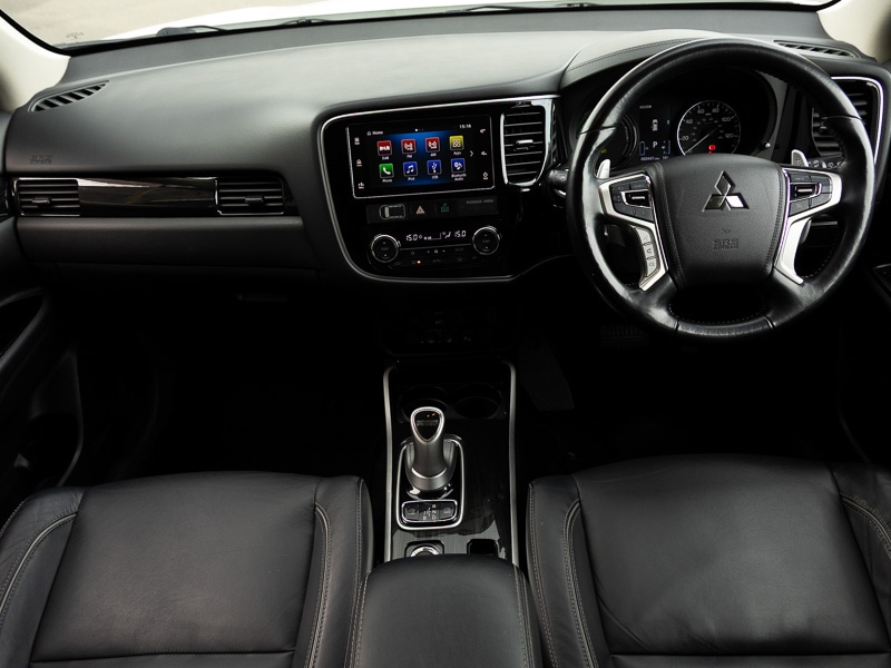 Used Mitsubishi Outlander 2018 for sale - 78146415: Photo 2