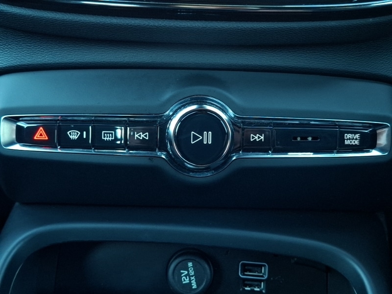 Used Volvo XC40 2022 for sale - 76630472: Photo 14