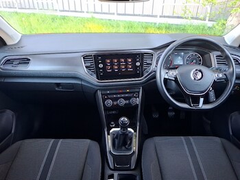 Used Volkswagen T-Roc 2020 for sale - 78403507: Photo